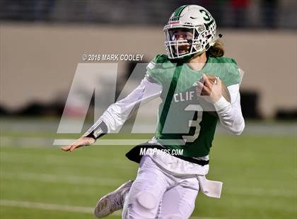 Thumbnail 1 in Clifton vs. Rice (UIL 3A D2 Bi-District) photogallery.