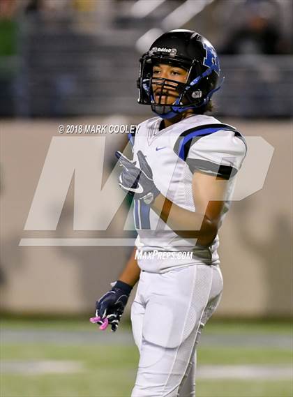 Thumbnail 2 in Clifton vs. Rice (UIL 3A D2 Bi-District) photogallery.