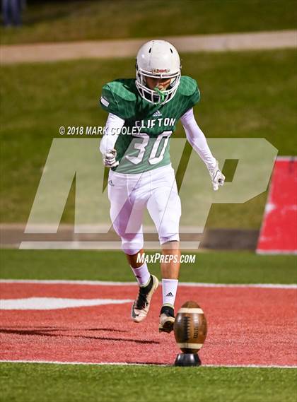 Thumbnail 2 in Clifton vs. Rice (UIL 3A D2 Bi-District) photogallery.