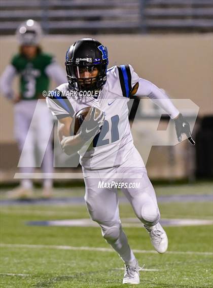 Thumbnail 3 in Clifton vs. Rice (UIL 3A D2 Bi-District) photogallery.