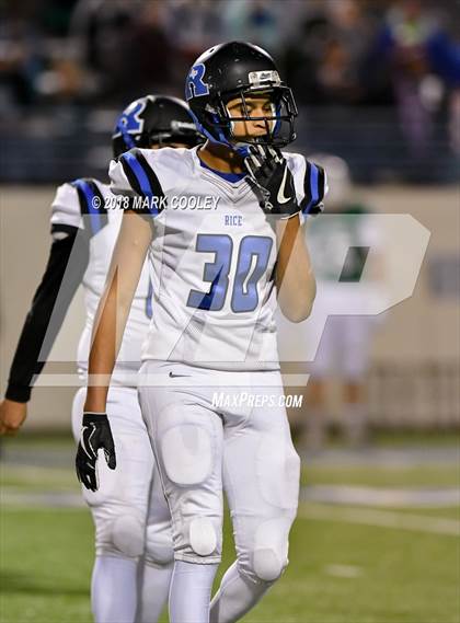 Thumbnail 2 in Clifton vs. Rice (UIL 3A D2 Bi-District) photogallery.