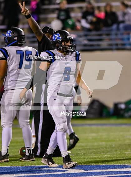Thumbnail 3 in Clifton vs. Rice (UIL 3A D2 Bi-District) photogallery.