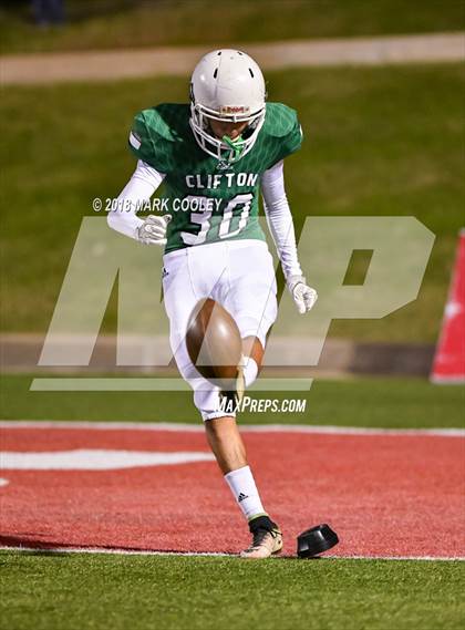Thumbnail 2 in Clifton vs. Rice (UIL 3A D2 Bi-District) photogallery.