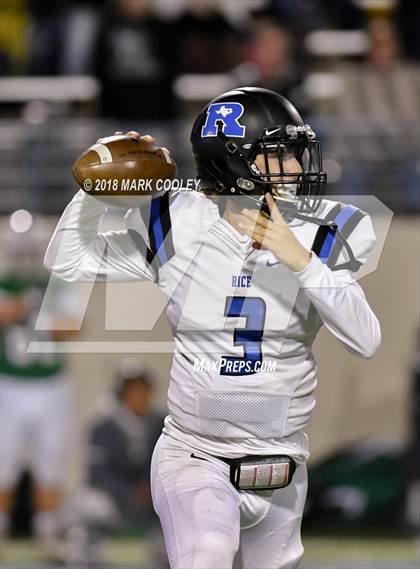 Thumbnail 2 in Clifton vs. Rice (UIL 3A D2 Bi-District) photogallery.
