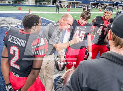Thumbnail 3 in Highland Park vs. Mansfield Legacy (UIL 5A D1 Quarter-Final) photogallery.