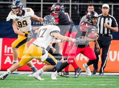 Thumbnail 2 in Highland Park vs. Mansfield Legacy (UIL 5A D1 Quarter-Final) photogallery.