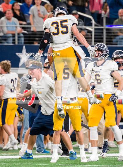 Thumbnail 3 in Highland Park vs. Mansfield Legacy (UIL 5A D1 Quarter-Final) photogallery.