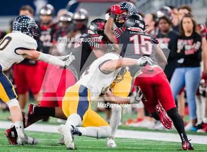 Thumbnail 3 in Highland Park vs. Mansfield Legacy (UIL 5A D1 Quarter-Final) photogallery.
