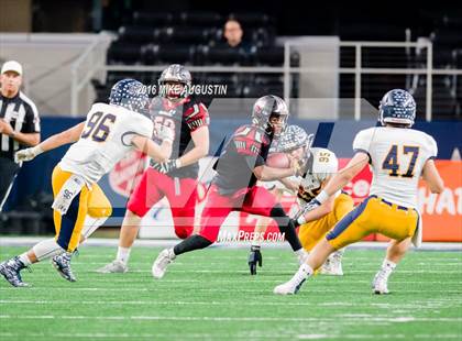 Thumbnail 2 in Highland Park vs. Mansfield Legacy (UIL 5A D1 Quarter-Final) photogallery.