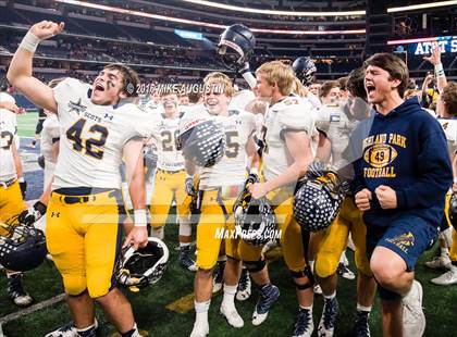 Thumbnail 2 in Highland Park vs. Mansfield Legacy (UIL 5A D1 Quarter-Final) photogallery.