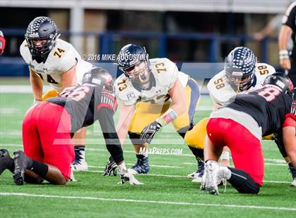 Thumbnail 2 in Highland Park vs. Mansfield Legacy (UIL 5A D1 Quarter-Final) photogallery.