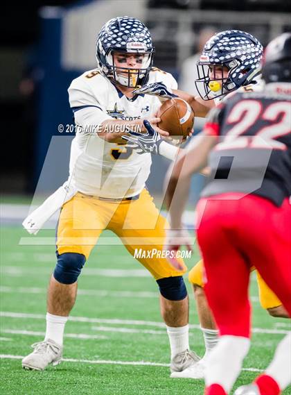 Thumbnail 3 in Highland Park vs. Mansfield Legacy (UIL 5A D1 Quarter-Final) photogallery.