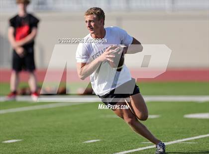 Thumbnail 1 in Vista del Lago v Cordova (7 on 7) photogallery.
