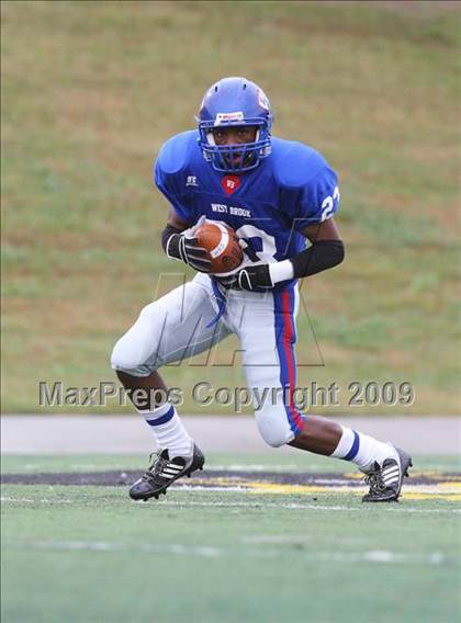 Thumbnail 2 in Hightower vs. West Brook (Texas 5A Region III Area Playoffs) photogallery.