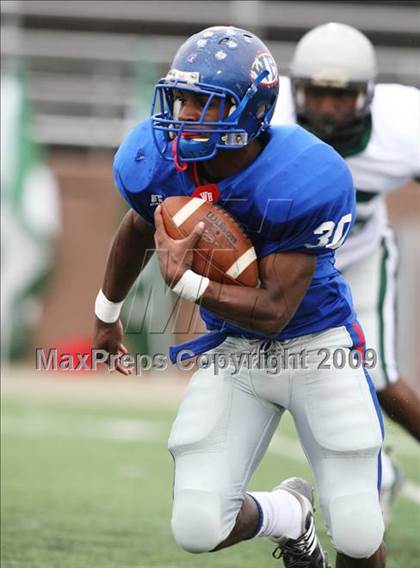 Thumbnail 1 in Hightower vs. West Brook (Texas 5A Region III Area Playoffs) photogallery.