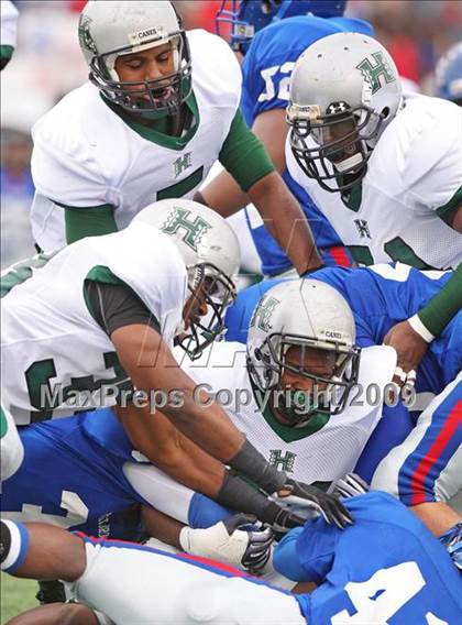 Thumbnail 1 in Hightower vs. West Brook (Texas 5A Region III Area Playoffs) photogallery.