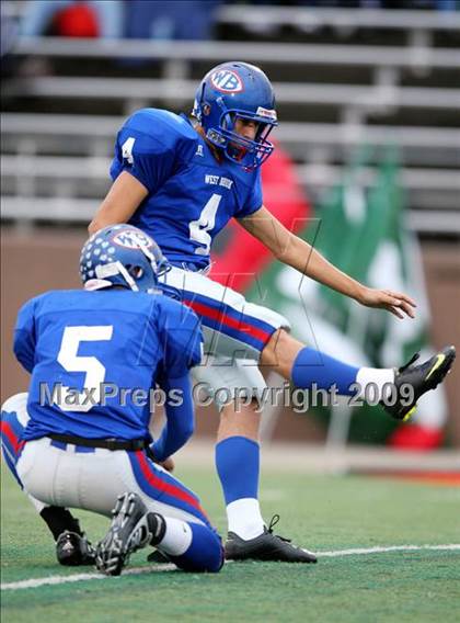 Thumbnail 1 in Hightower vs. West Brook (Texas 5A Region III Area Playoffs) photogallery.