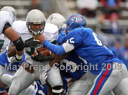 Thumbnail 3 in Hightower vs. West Brook (Texas 5A Region III Area Playoffs) photogallery.