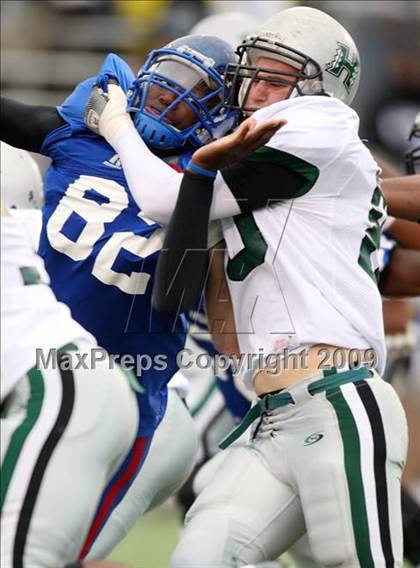 Thumbnail 3 in Hightower vs. West Brook (Texas 5A Region III Area Playoffs) photogallery.