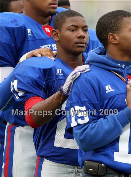 Thumbnail 1 in Hightower vs. West Brook (Texas 5A Region III Area Playoffs) photogallery.