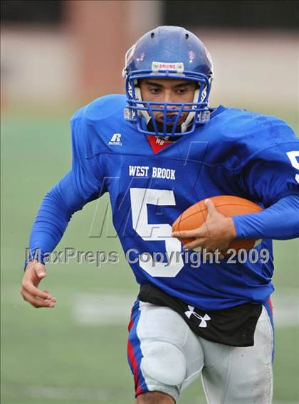 Thumbnail 2 in Hightower vs. West Brook (Texas 5A Region III Area Playoffs) photogallery.