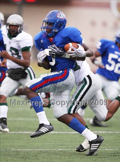 Thumbnail 3 in Hightower vs. West Brook (Texas 5A Region III Area Playoffs) photogallery.