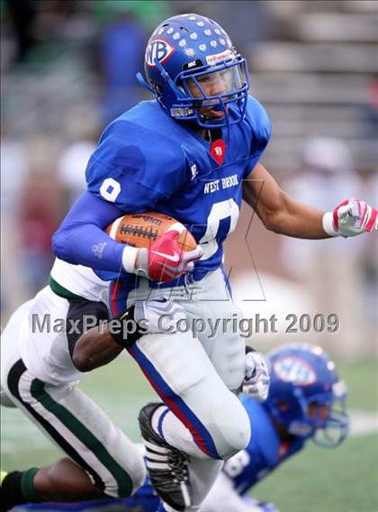 Thumbnail 1 in Hightower vs. West Brook (Texas 5A Region III Area Playoffs) photogallery.