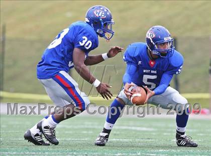 Thumbnail 1 in Hightower vs. West Brook (Texas 5A Region III Area Playoffs) photogallery.