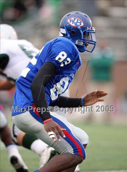 Thumbnail 2 in Hightower vs. West Brook (Texas 5A Region III Area Playoffs) photogallery.