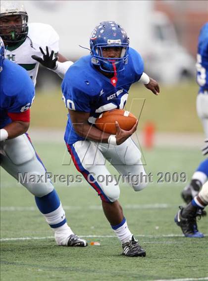 Thumbnail 2 in Hightower vs. West Brook (Texas 5A Region III Area Playoffs) photogallery.