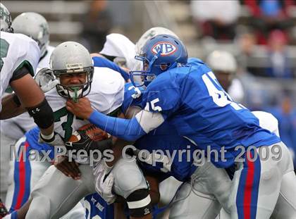 Thumbnail 1 in Hightower vs. West Brook (Texas 5A Region III Area Playoffs) photogallery.