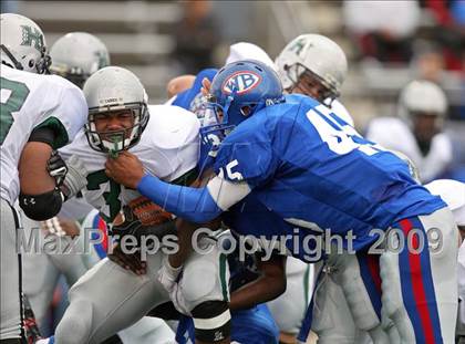 Thumbnail 2 in Hightower vs. West Brook (Texas 5A Region III Area Playoffs) photogallery.