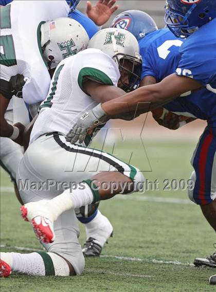 Thumbnail 3 in Hightower vs. West Brook (Texas 5A Region III Area Playoffs) photogallery.