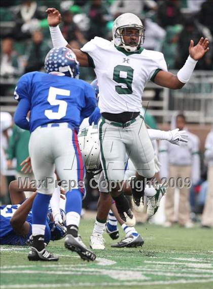 Thumbnail 1 in Hightower vs. West Brook (Texas 5A Region III Area Playoffs) photogallery.