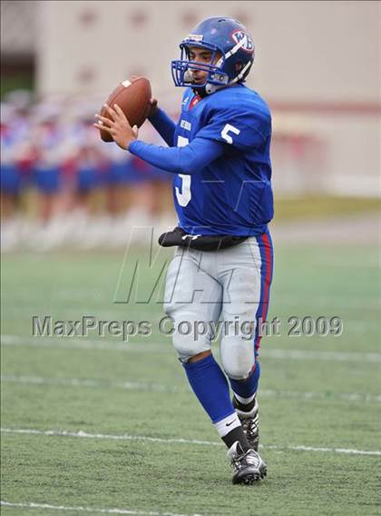 Thumbnail 3 in Hightower vs. West Brook (Texas 5A Region III Area Playoffs) photogallery.