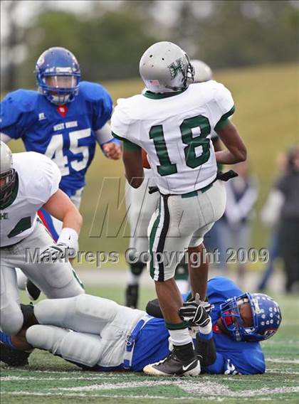 Thumbnail 3 in Hightower vs. West Brook (Texas 5A Region III Area Playoffs) photogallery.