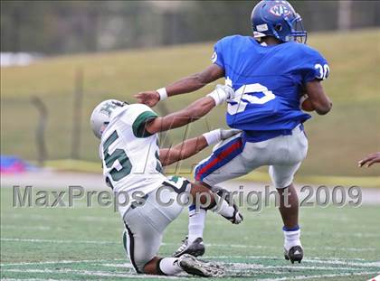 Thumbnail 2 in Hightower vs. West Brook (Texas 5A Region III Area Playoffs) photogallery.