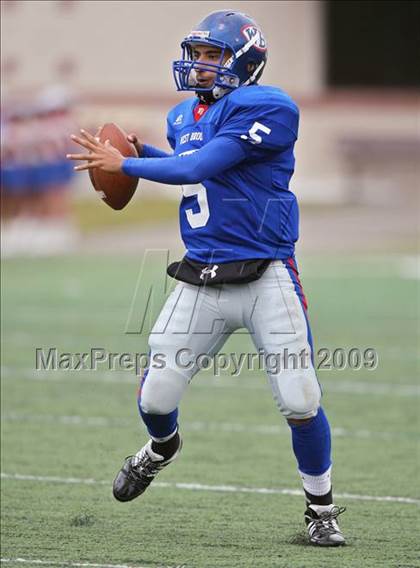 Thumbnail 1 in Hightower vs. West Brook (Texas 5A Region III Area Playoffs) photogallery.