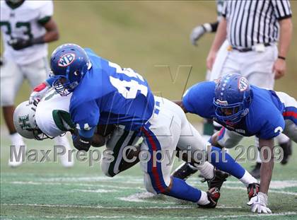 Thumbnail 3 in Hightower vs. West Brook (Texas 5A Region III Area Playoffs) photogallery.