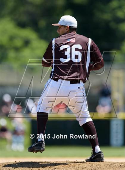 Thumbnail 3 in St. Rita v. Mt. Carmel (IHSA 4A Sectional Final) photogallery.