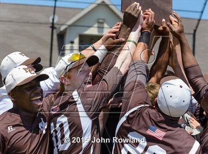 Thumbnail 3 in St. Rita v. Mt. Carmel (IHSA 4A Sectional Final) photogallery.