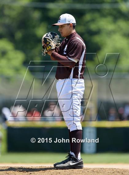 Thumbnail 2 in St. Rita v. Mt. Carmel (IHSA 4A Sectional Final) photogallery.