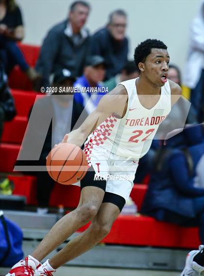 Thumbnail 1 in Taft vs Santa Clarita Christian photogallery.