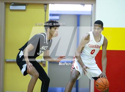 Thumbnail 1 in Taft vs Santa Clarita Christian photogallery.