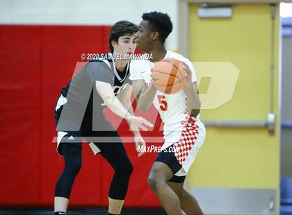 Thumbnail 1 in Taft vs Santa Clarita Christian photogallery.