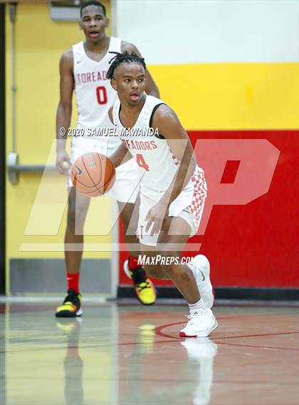 Thumbnail 3 in Taft vs Santa Clarita Christian photogallery.