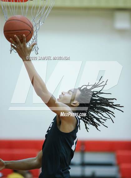 Thumbnail 1 in Taft vs Santa Clarita Christian photogallery.