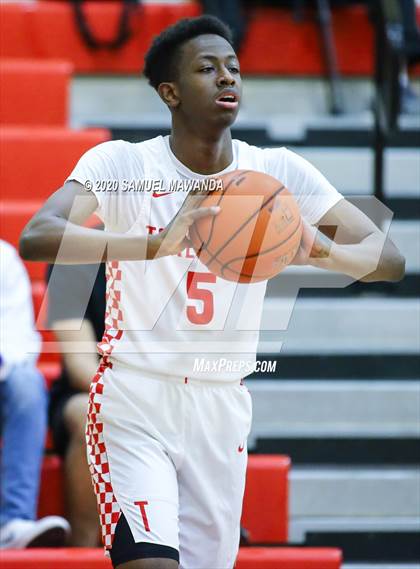 Thumbnail 1 in Taft vs Santa Clarita Christian photogallery.