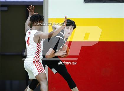 Thumbnail 3 in Taft vs Santa Clarita Christian photogallery.