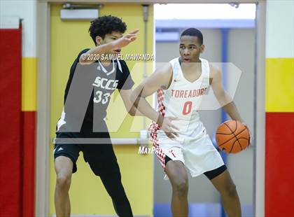 Thumbnail 2 in Taft vs Santa Clarita Christian photogallery.